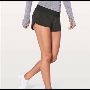 🍋 Lululemon LR Speed up short, 2.5”